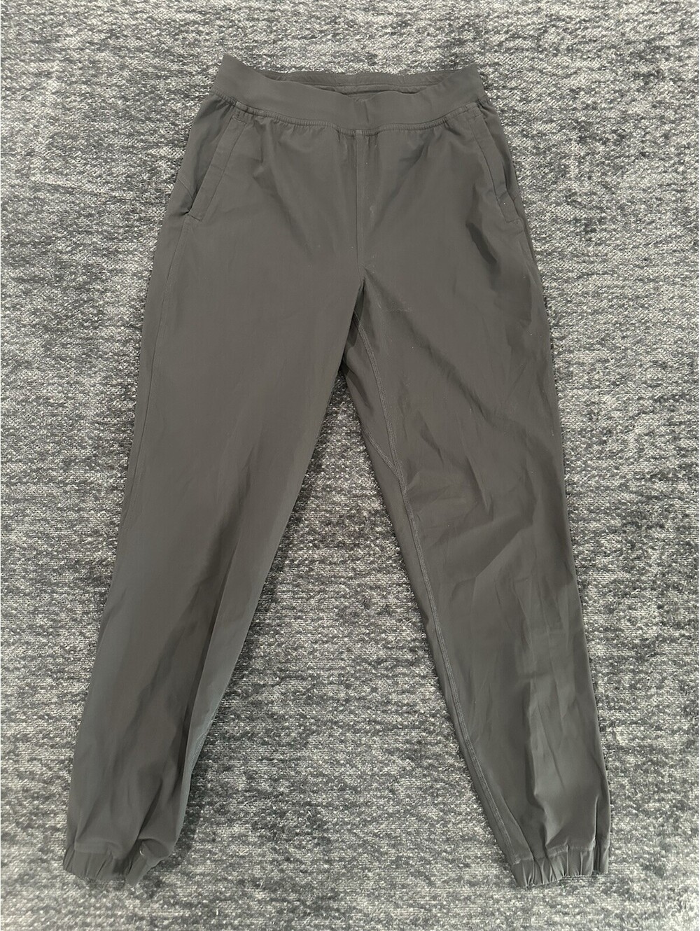 Lululemon Womens Size 6 Black Lightweight Jogger Pants Zip Ankle Athletic Runnin